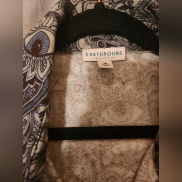 EARTHBOUND Eye Pattern Top - Picture 2 of 4